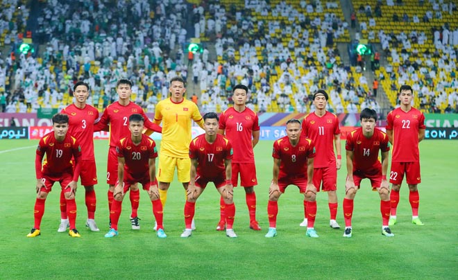 Việt Nam đấu Australia đua vé World Cup: Tấn Trường hay Văn Lâm bắt chính? - 1