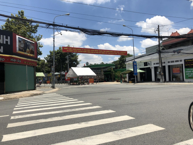 Bình Dương tính phương án cho người dân đã tiêm vắc-xin được ra đường - 2