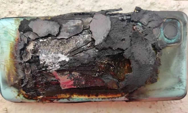Thêm một điện thoại OnePlus Nord 2 5G bị phát nổ - 4