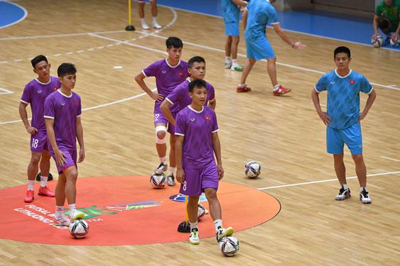 Tuyển futsal Việt Nam hào hứng với điều lệ thi đấu mới - 1
