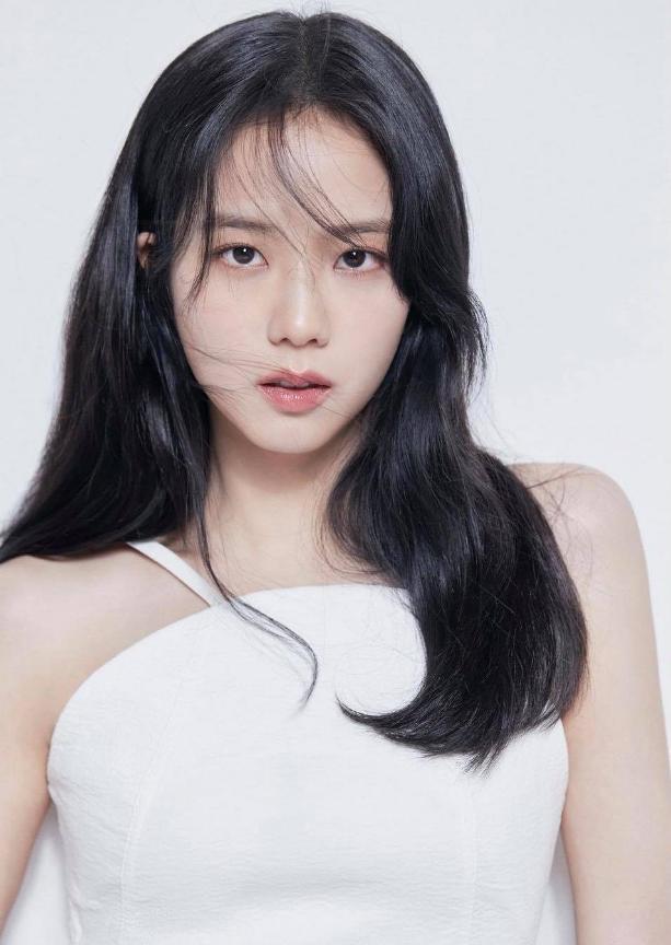 "Sao" làm đẹp: 10 phút makeup để xinh như “hoa hậu Kpop” Jisoo - 4