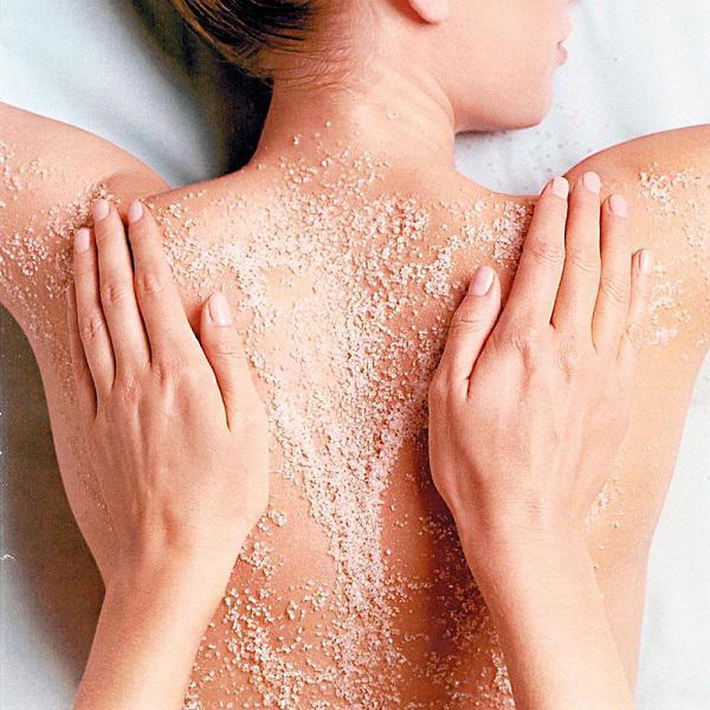 Cách trị mụn cơ thể để làn da luôn láng mịn, mềm mại - 4