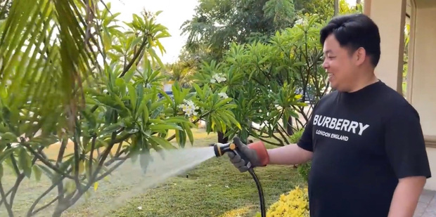 Quang Lê khoe biệt thự rộng mênh mông bên Mỹ, tiết lộ từng ở khách sạn 12 triệu/đêm - 1