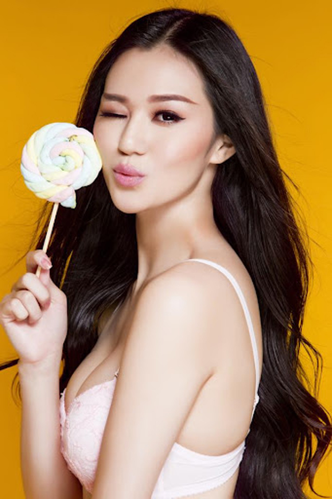 Khánh My là một trong những sao Việt quê Kiên Giang. Cô sinh năm 1991, từng dự thi hoa hậu Việt Nam năm 2010 nhưng không đạt thành tích cao.
