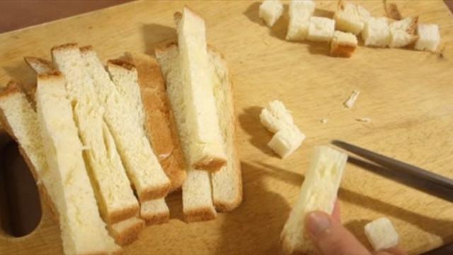 Cách làm bánh Trung thu bằng sandwich cực độc đáo - 1