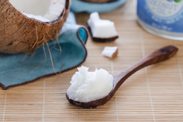 Da đẹp, tóc mượt nhờ hũ nước cốt dừa thơm ngon - 1