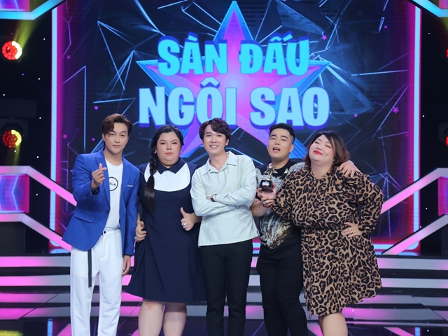 Trưởng nhóm HKT TiTi bị &#34;đè bẹp&#34; trước dàn sao &#34;nặng ký&#34; - 1