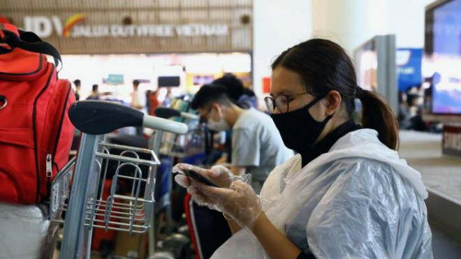 Khách đi máy bay, tàu hoả không cần xét nghiệm nếu đã tiêm một mũi vaccine - 1