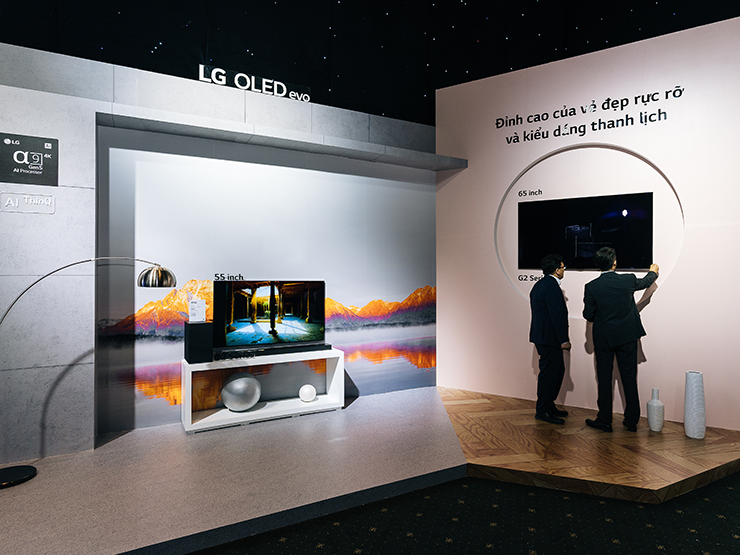 LG khai nòng tiêu chuẩn mới với OLED TV 2022