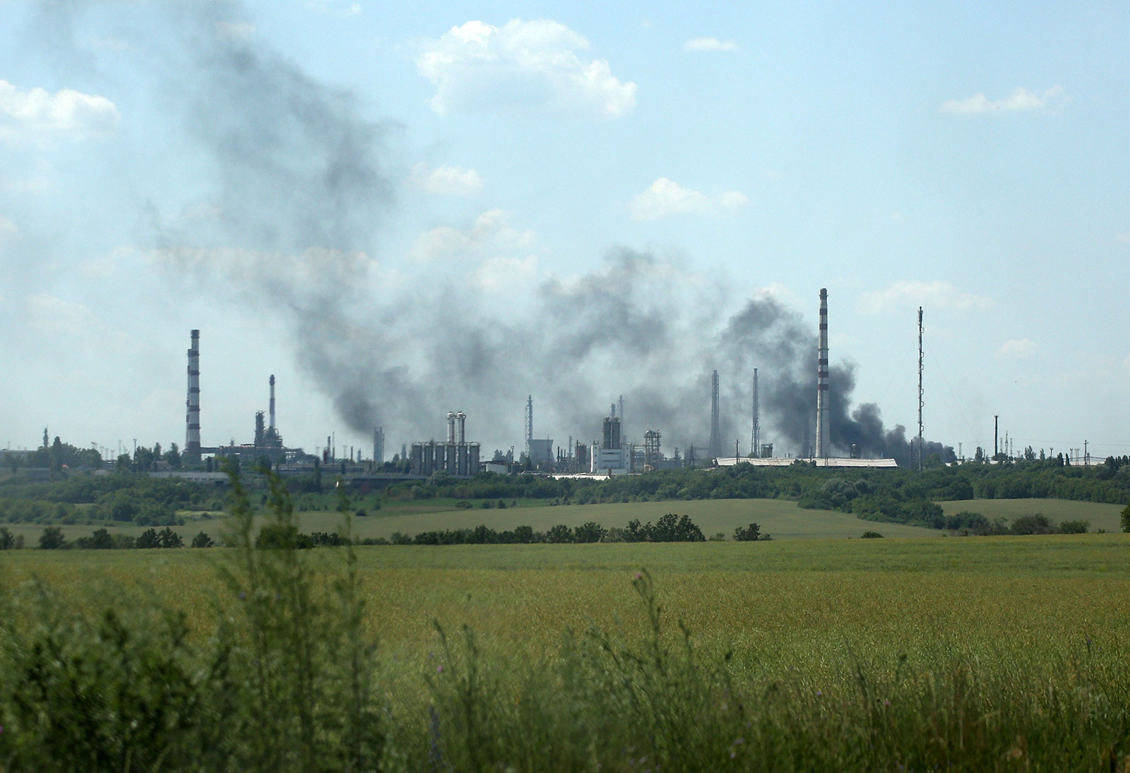 Phe ly khai nói Nga kiểm soát nhà máy lọc dầu lớn nhất Ukraine - 1