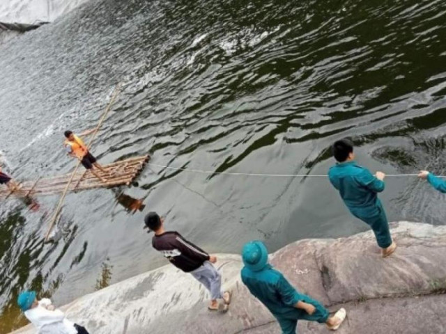 Nghệ An: Tắm thác 7 tầng, người đàn ông bị nước cuốn trôi mất tích
