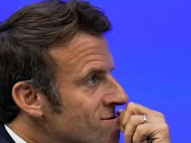 Tổng thống Pháp Macron chật vật xoay trở giữa thế 'vịt què'