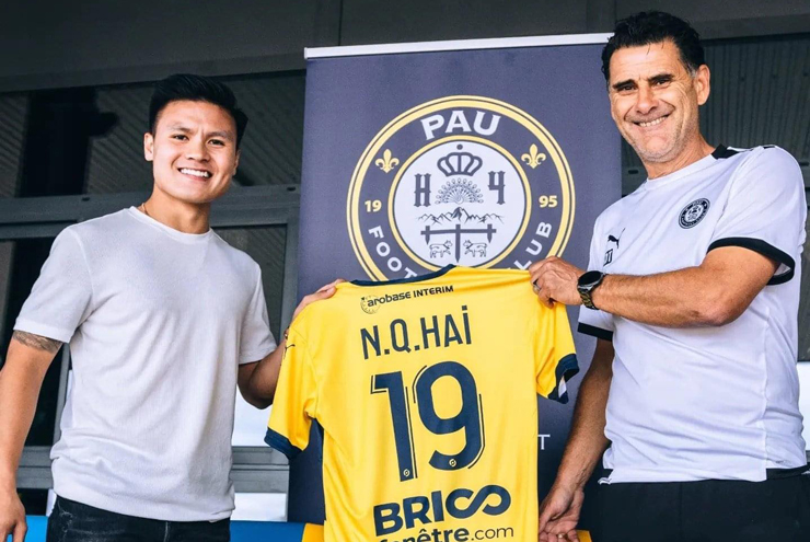 Quang Hải sáng cửa ra sân ở bóng đá Pháp khi Pau FC sắp đá giao hữu trận đầu tiên - 1