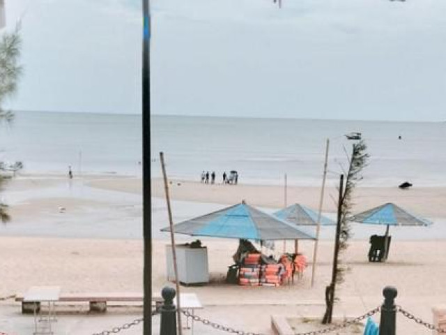 2 mẹ con du khách Hà Nội bị đuối nước ở bãi biển Thiên Cầm