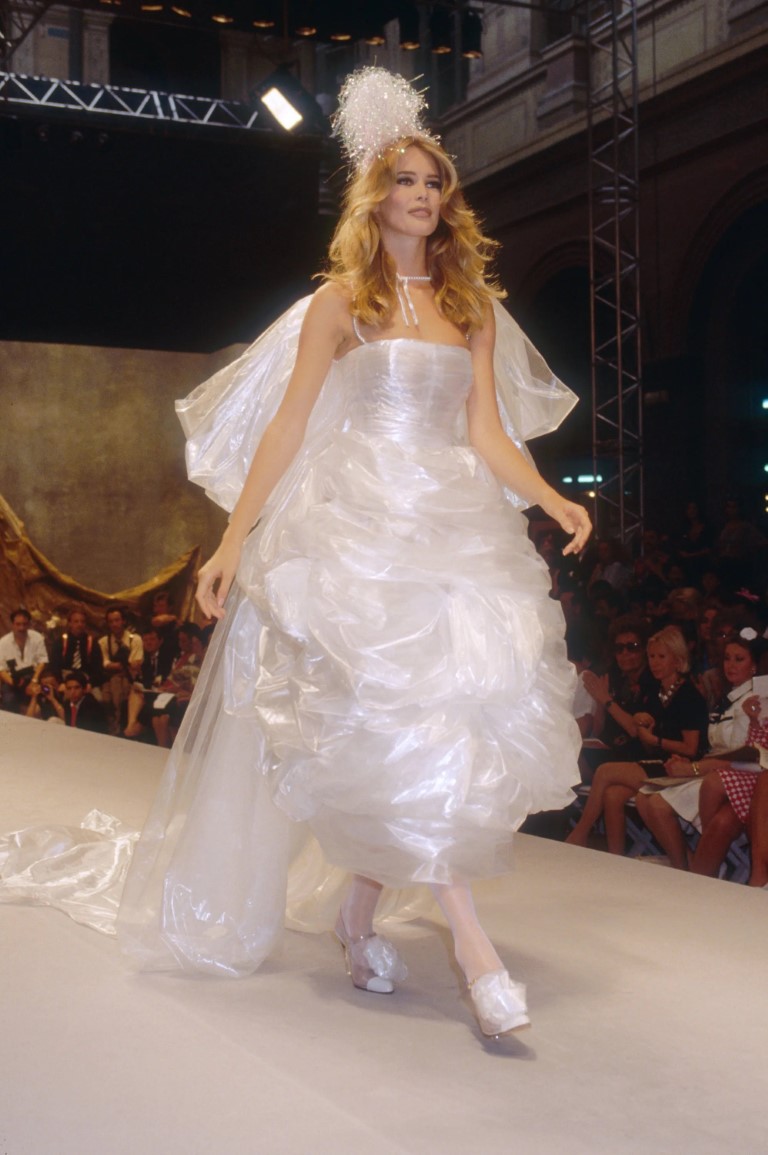 Những thiết kế váy cưới kinh điển của Chanel - 1