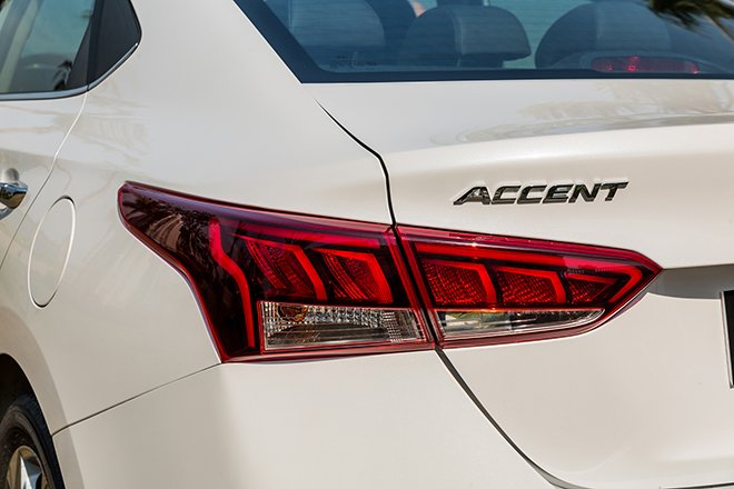 Giá xe Hyundai Accent niêm yết và lăn bánh tháng 7/2022 - 7