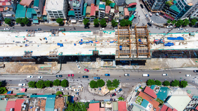 Cận cảnh ngôi nhà 4 mặt tiền nằm cạnh vành đai nghìn tỷ - 12