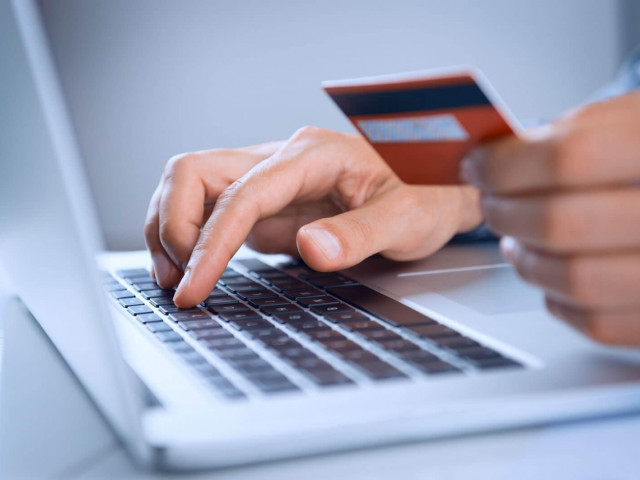 Làm thế nào để tránh bị mất tiền khi mua hàng online?