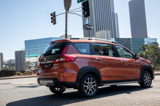 Giá xe Suzuki XL7 lăn bánh tháng 7/2022, ưu đãi tương đương 10 triệu đồng - 8
