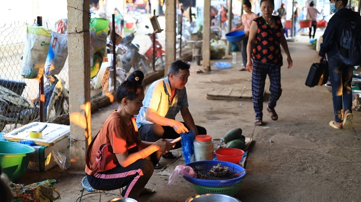 Khám phá chợ côn trùng lớn nhất Tây Bắc, bày bán đủ các đặc sản núi rừng - 4