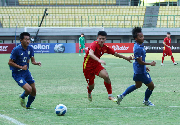 Video bóng đá U19 Việt Nam - U19 Thái Lan: Vượt khó ấn tượng, tỏa sáng loạt luân lưu - 1
