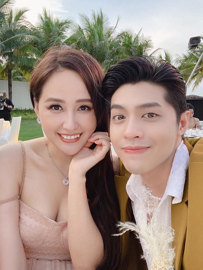 Mai Phương Thúy và Noo Phước Thịnh từng chia sẻ cả hai đã trải qua một thời gian hẹn hò nhưng đã chia tay. Dù vậy, cặp đôi vẫn giữ mối quan hệ thân thiết, luôn ủng hộ nhau cả trong công việc lẫn cuộc sống.
