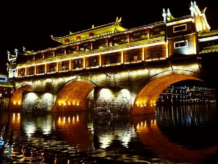 Du lịch - Phượng Hoàng cổ trấn - Thị trấn cổ kính quyến rũ nhất ở Trung Quốc