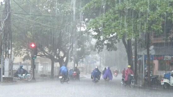 Dự báo thời tiết ngày 22/7: Hà Nội cục bộ mưa to, cảnh báo khả năng có lốc, sét - 1