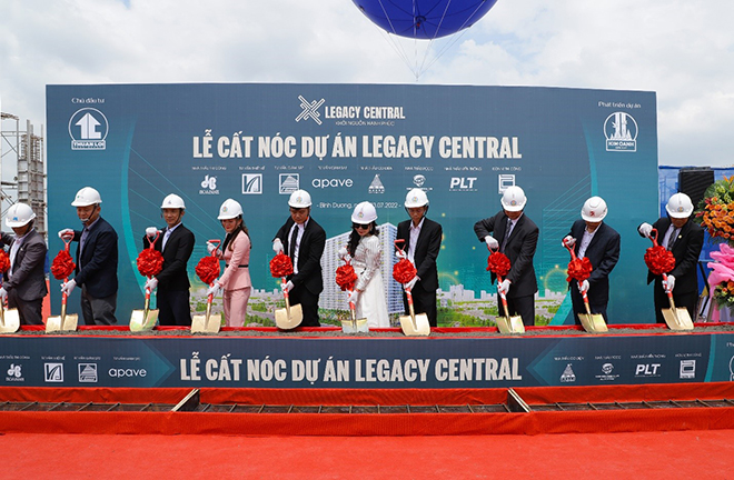 Vượt tiến độ xây dựng, Legacy Central chính thức cất nóc - 1