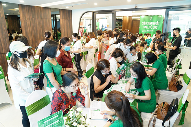 Thu Cúc quá tải đón tiếp khách hàng trải nghiệm dịch vụ - 4