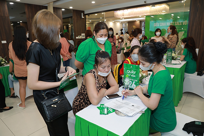 Thu Cúc quá tải đón tiếp khách hàng trải nghiệm dịch vụ - 5