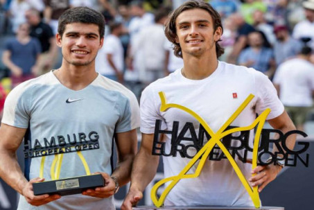 "Tiểu Nadal" Alcaraz lên số 5, tay vợt 20 tuổi "uy hiếp" top 30 (Bảng xếp hạng tennis 25/7)