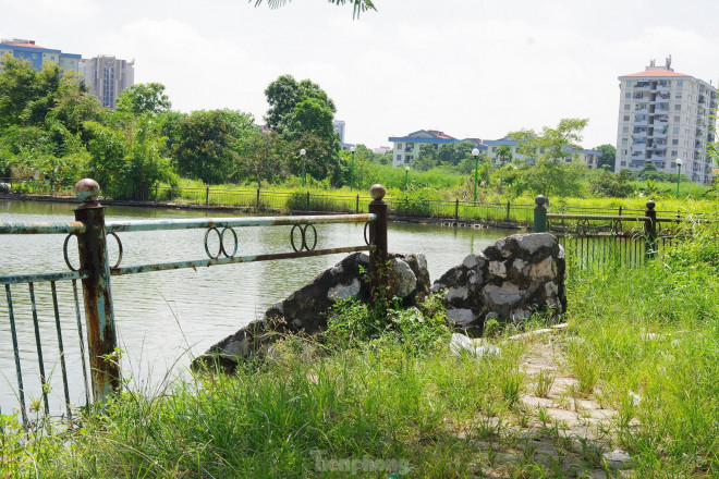 Công viên rộng hơn 15 ha bỏ hoang ở quận nội thành Hà Nội, dân không dám vào vì sợ rắn rết - 13