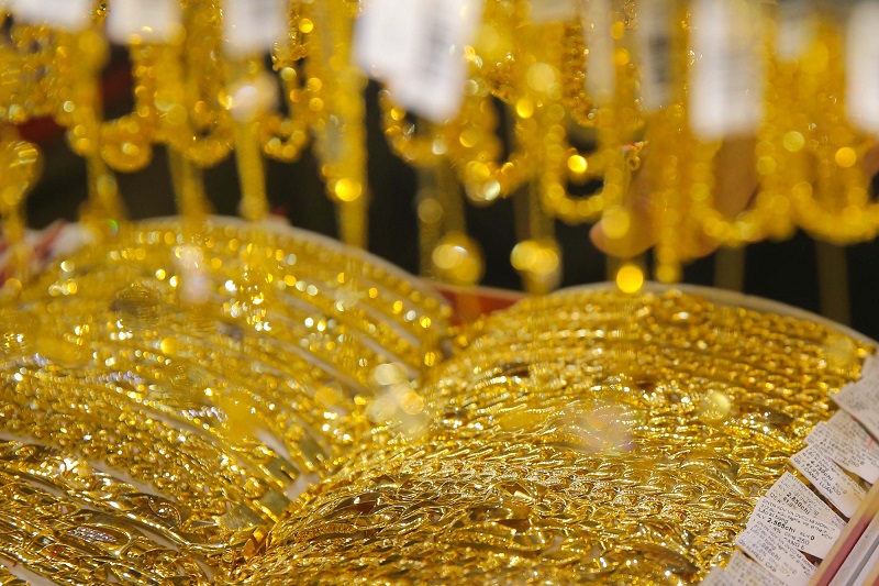 Giá vàng hôm nay 26/7: Vàng SJC giảm mạnh 1,5 triệu đồng/lượng - 1