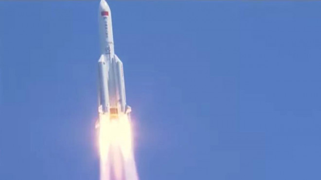 Thân tên lửa Trung Quốc 25 tấn có thể rơi ngược lại Trái Đất ngày 31-7 - 1