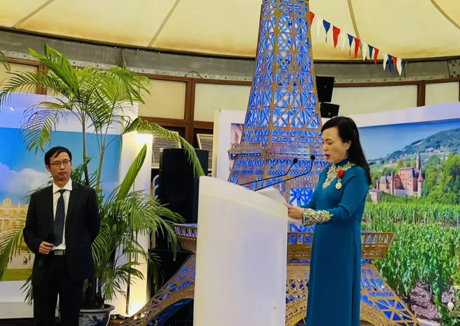 Nguyên Bộ trưởng Y tế Nguyễn Thị Kim Tiến nhận Huân chương Bắc đẩu Bội tinh - 2