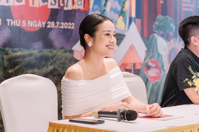 MC Anh Tuấn và Phí Linh đưa khán giả tìm về "Thanh xuân rực rỡ" - 1