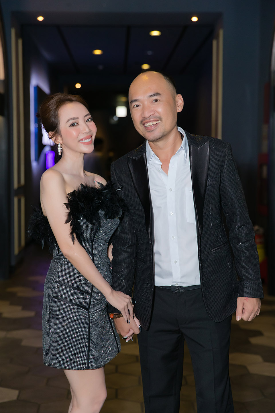 Dàn mỹ nhân Việt khoe sắc trên thảm đỏ ra mắt phim của Thu Trang, Tiến Luật - 1