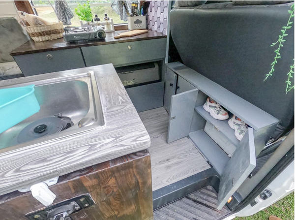 Trầm trồ “nhà di động” rộng chỉ 6m2, chi phí 300 triệu mà tiện nghi đến bất ngờ - 2