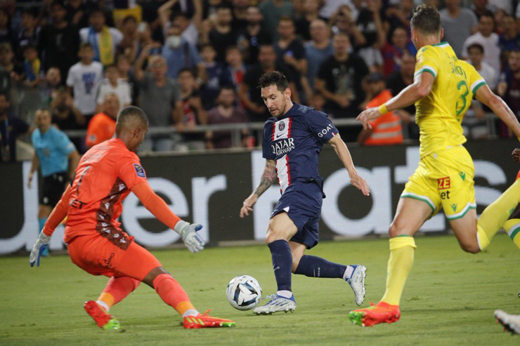 Messi giúp PSG đoạt Siêu cúp Pháp: Rực rỡ tuổi 35, sắp xô đổ kỷ lục của Alves - 1