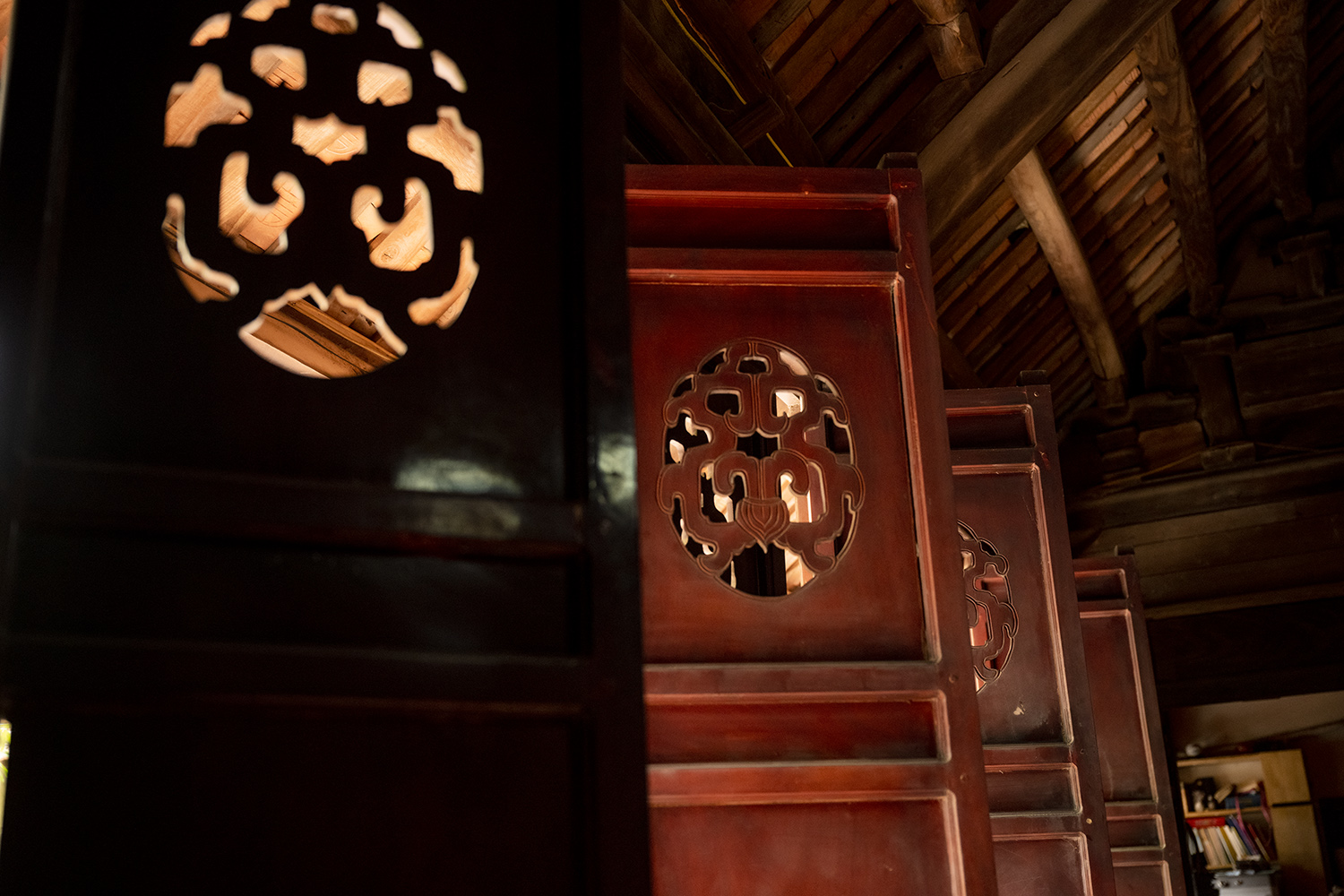 Cận cảnh ngôi nhà gỗ lim ở Hà Nội được dựng “thần tốc” trong một đêm - 9