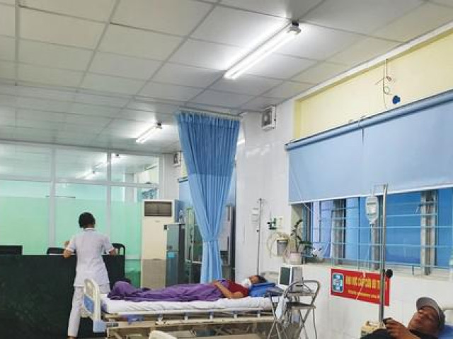 Hơn 20 du khách Hà Nội nhập viện tại Đà Nẵng vì ngộ độc thực phẩm