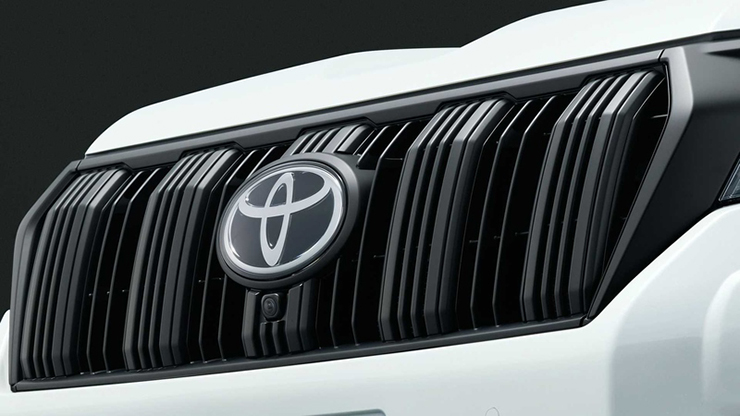 Toyota Land Cruiser Prado Matte Black Edition ra mắt tại Nhật Bản - 5