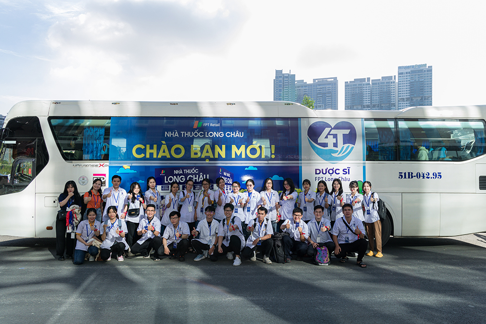 Campus Tour FPT Long Châu: “Tiếp sức ước mơ” nghề nghiệp cho sinh viên ngành dược - 1