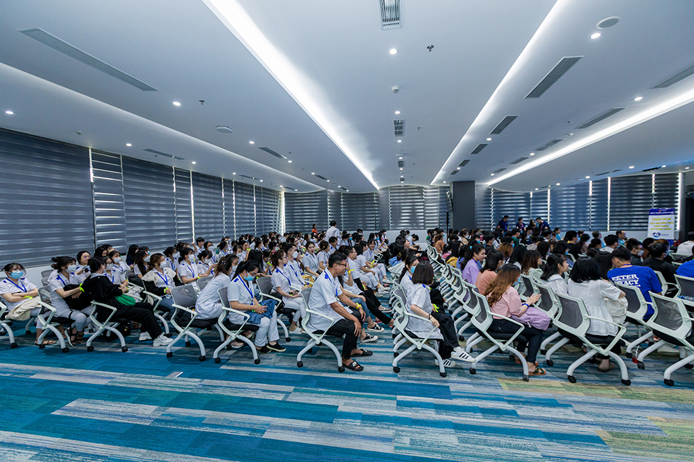 Campus Tour FPT Long Châu: “Tiếp sức ước mơ” nghề nghiệp cho sinh viên ngành dược - 2