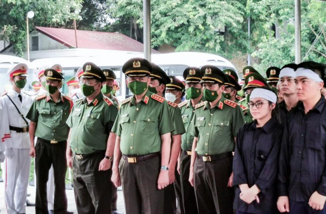 Những dòng trân trọng của Bộ trưởng Tô Lâm trong sổ tang 3 liệt sĩ cảnh sát PCCC - 2