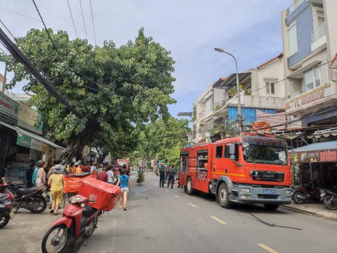 Cháy nhà phố Đà Nẵng, 3 mẹ con tử vong - 2