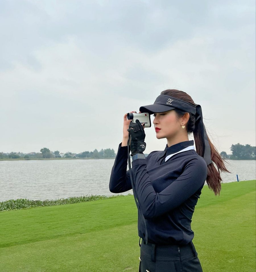 "Quốc bảo nhan sắc Việt" gợi cảm nhiều năm nhờ môn thể thao nhà giàu - 5