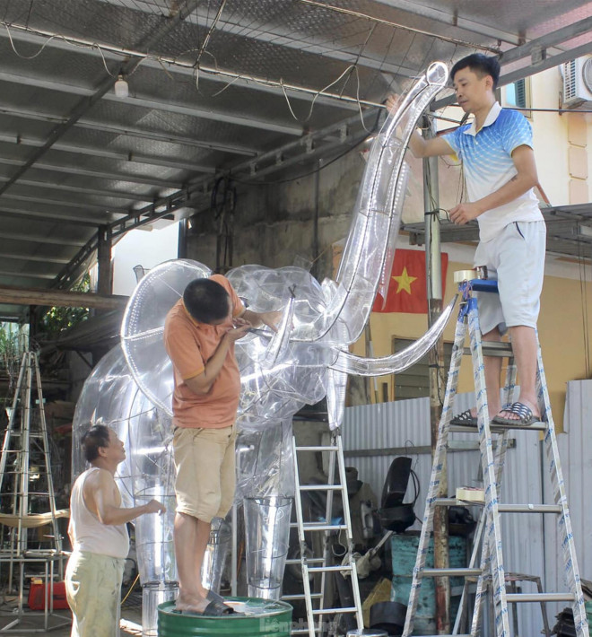 Mãn nhãn với các loại đèn lồng Trung thu kỳ lạ, to nhất Việt Nam - 6