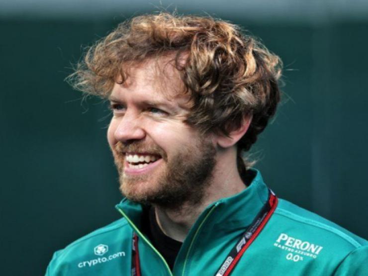 Đua xe MotoGP, British GP: Podium thứ 200 cho Ducati, Quartararo cảm thấy nóng gáy”